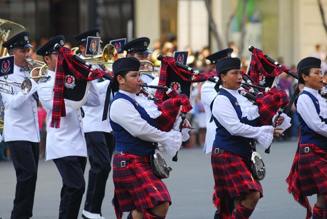 Police enforce music at int l concert